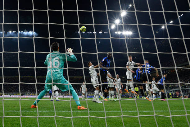 他在球队训 他在球队训