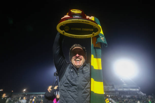 但在范加尔 但在范加尔